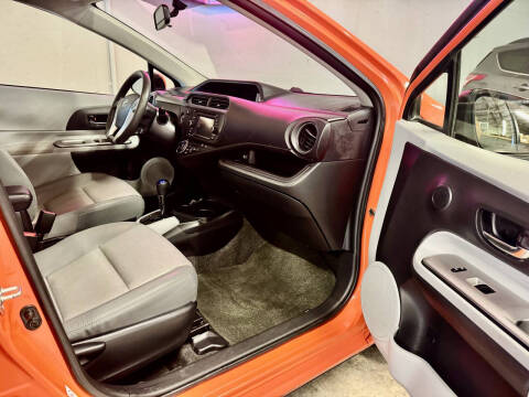2012 Toyota Prius c Four