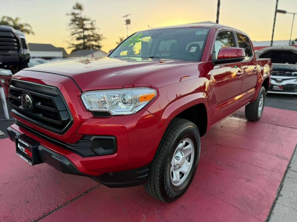 2022 Toyota Tacoma SR 4x2 4dr Double Cab 5.0 ft SB's photo