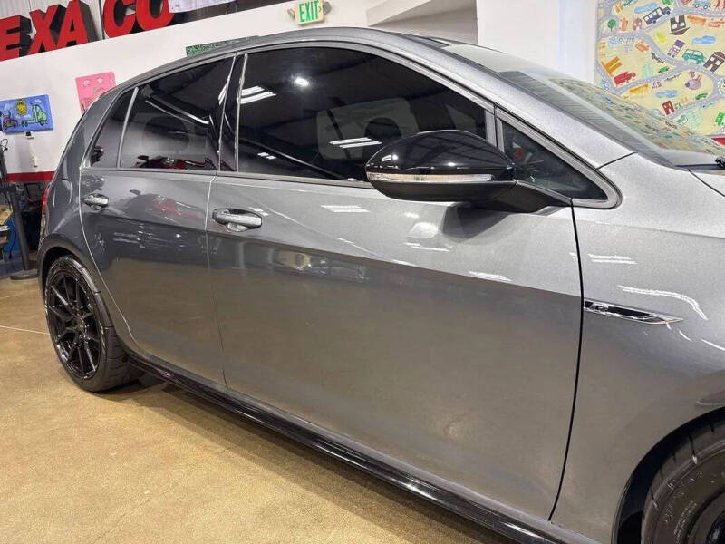 2018 Volkswagen Golf R 4Motion