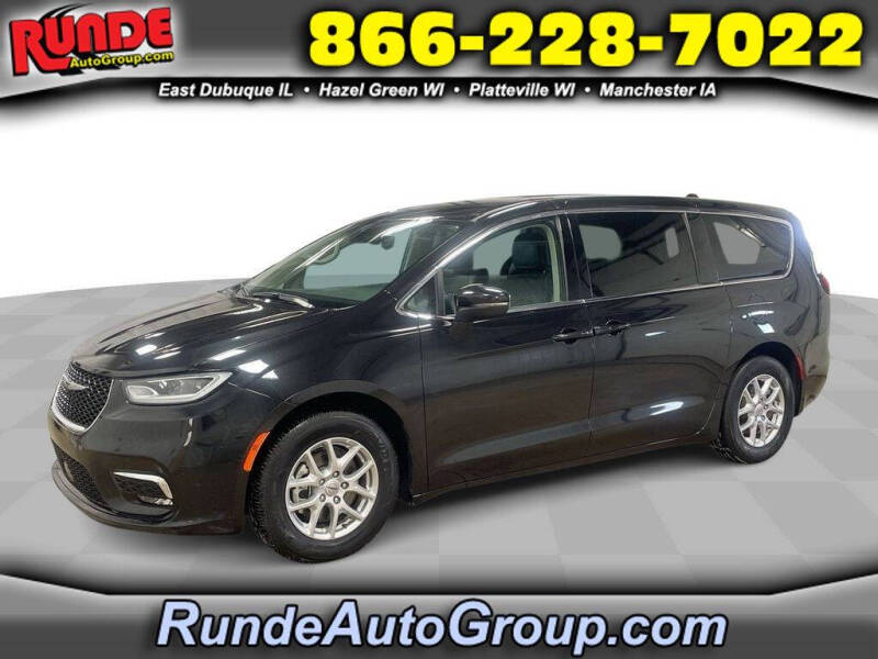 2023 Chrysler Pacifica for sale at Runde PreDriven in Hazel Green WI