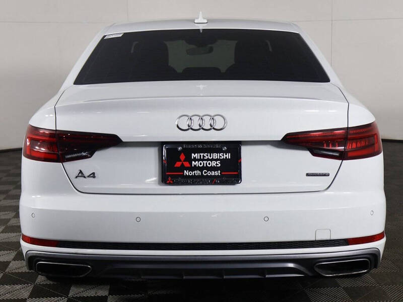 2019 Audi A4 quattro Premium Plus 45 TFSI