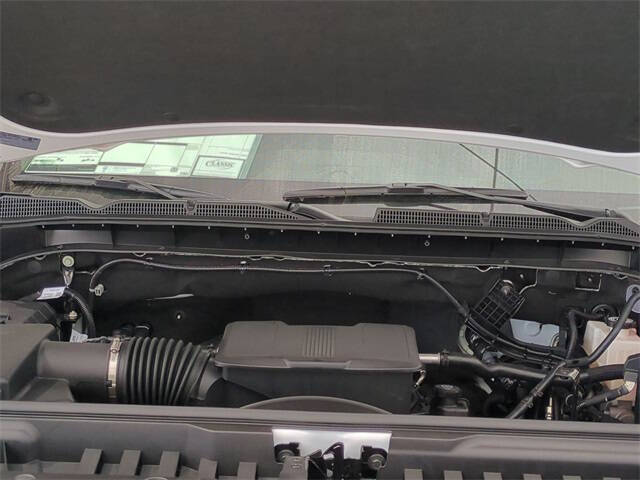 2025 GMC Sierra 2500HD Pro