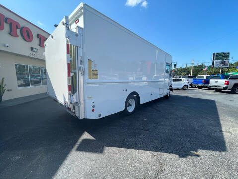 2017 Freightliner MT45 Chassis