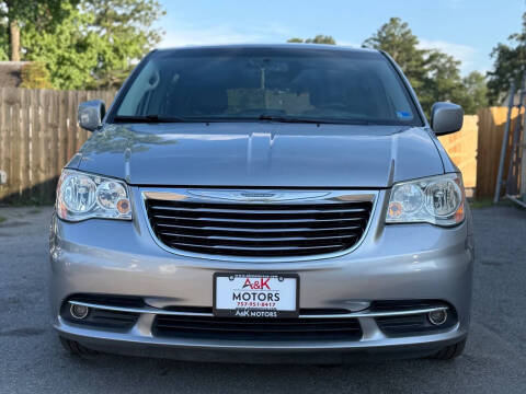 2016 Chrysler Town and Country Touring