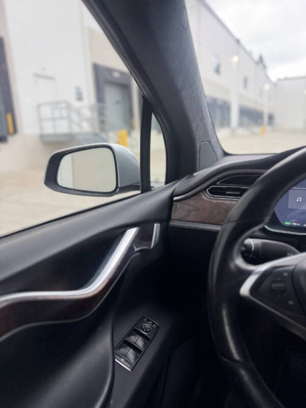 2016 Tesla Model X 90D