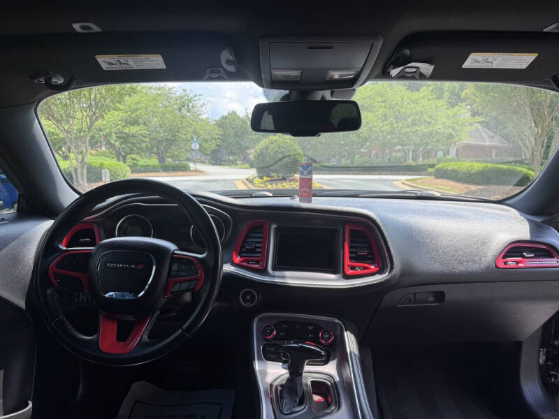 2019 Dodge Challenger SXT