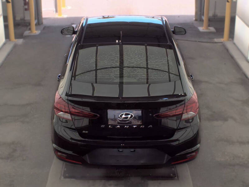 2019 Hyundai Elantra SE