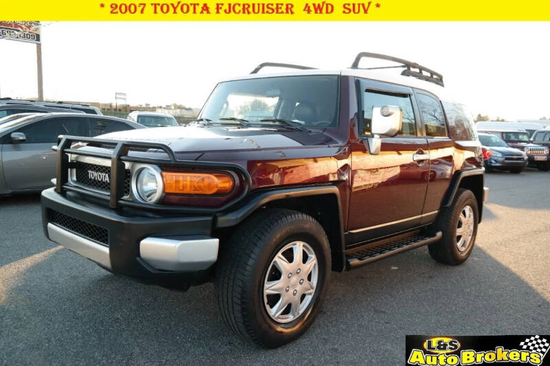 2007 Toyota FJ Cruiser for sale at L & S AUTO BROKERS in Fredericksburg VA