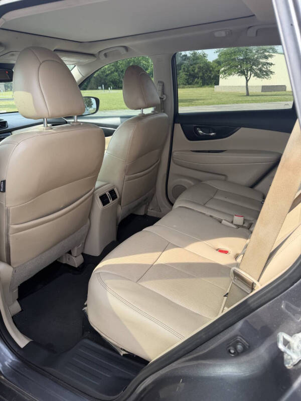 2017 Nissan Rogue SL