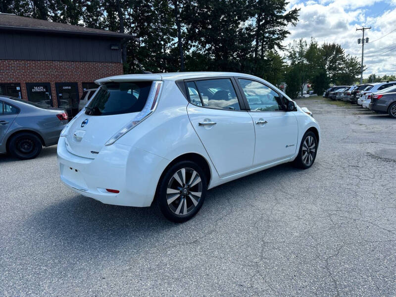 2016 Nissan LEAF SV photo 5