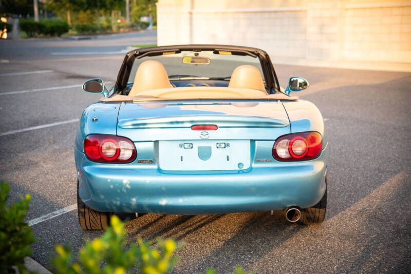 2002 Mazda MX-5 Miata