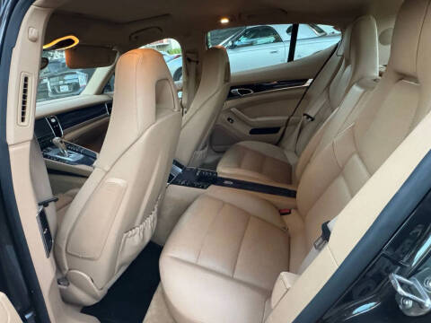2014 Porsche Panamera