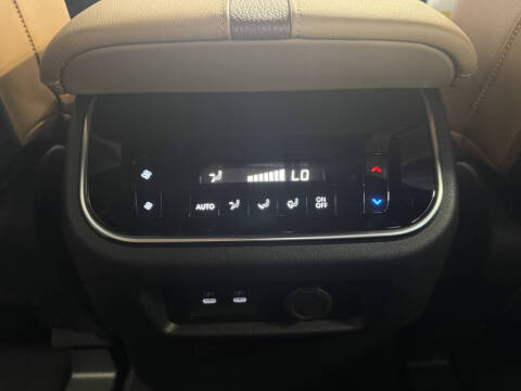 2025 Nissan Armada SL