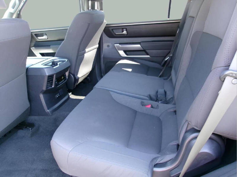 2025 Toyota Sequoia SR5