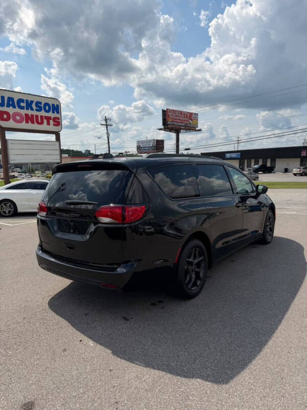 2020 Chrysler Pacifica Touring L Plus