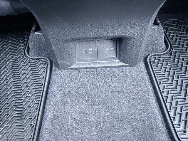 2021 Volkswagen Atlas Cross Sport V6 SE R-Line