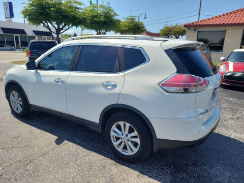 2016 Nissan Rogue SV