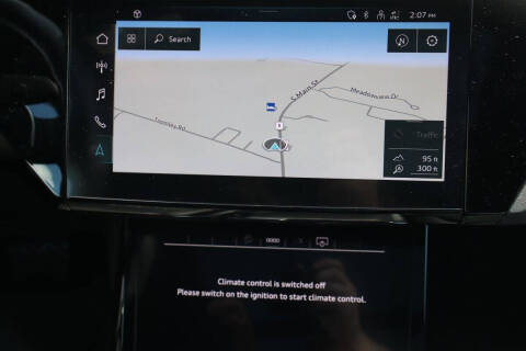 2022 Audi e-tron S quattro Premium Plus