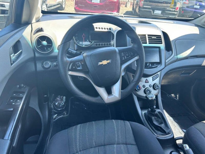 2013 Chevrolet Sonic LT Manual