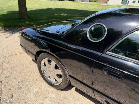 2002 Ford Thunderbird Deluxe