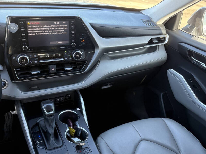 2020 Toyota Highlander XLE