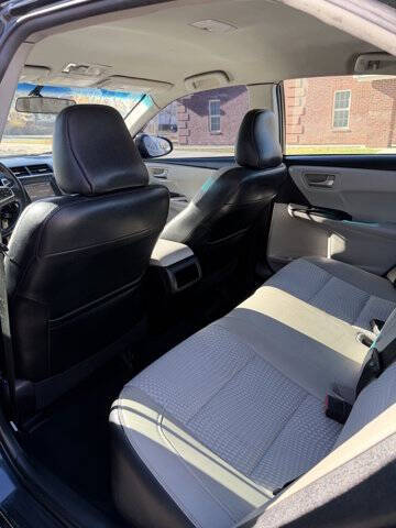 2015 Toyota Camry SE