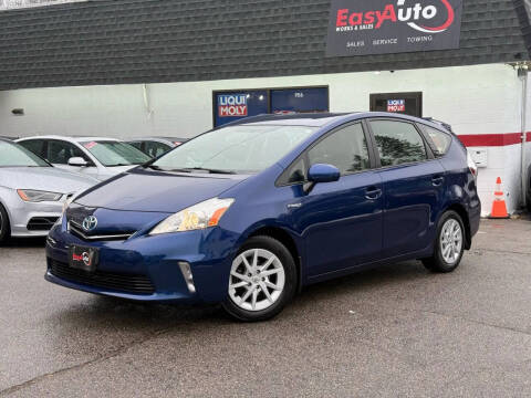 2013 Toyota Prius v Three