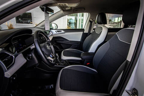 2025 Volkswagen Taos SE