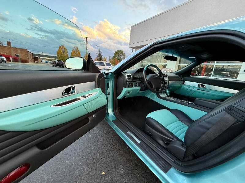 2002 Ford Thunderbird Deluxe