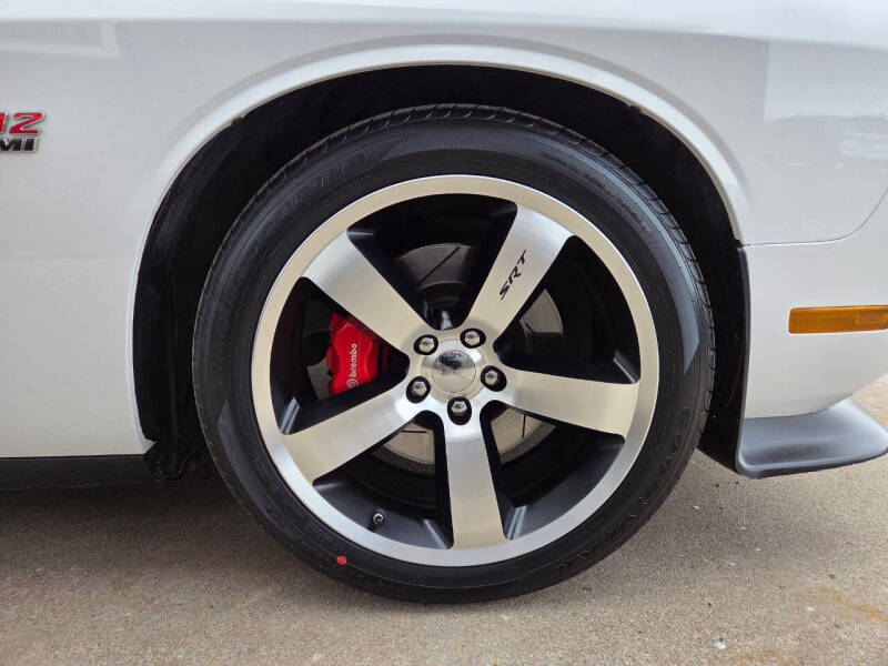 2011 Dodge Challenger SRT8 392