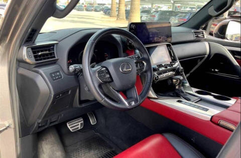 2023 Lexus LX 600 F SPORT Handling