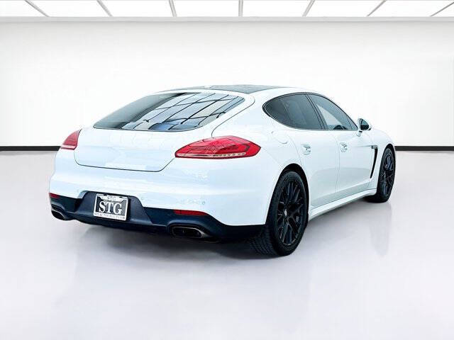 2016 Porsche Panamera