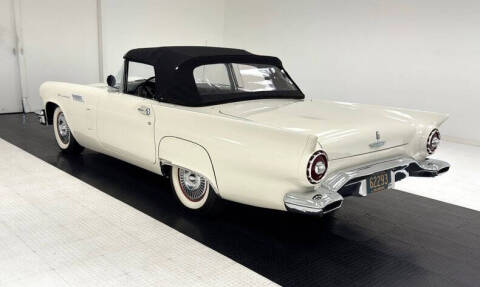 1957 Ford Thunderbird