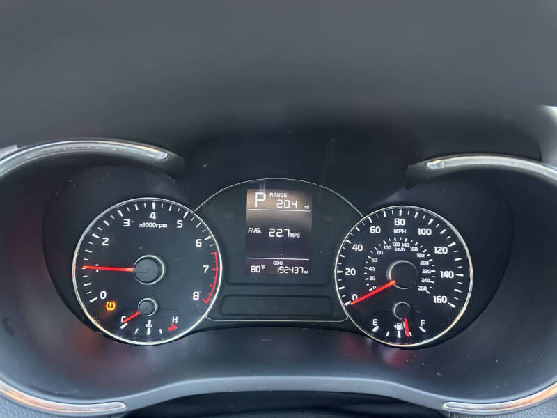 2017 Kia Forte5 LX