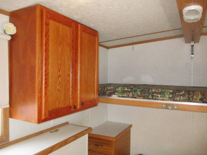 2008 ICE CASTLE 17' FISH HOUSE