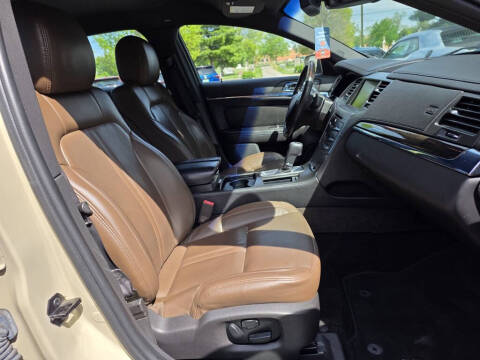 2015 Lincoln MKS
