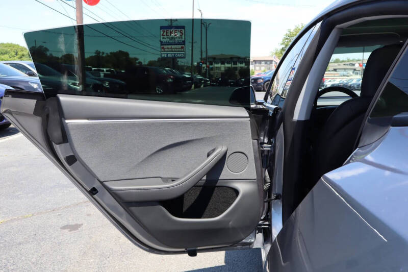 2025 Tesla Model 3 Long Range