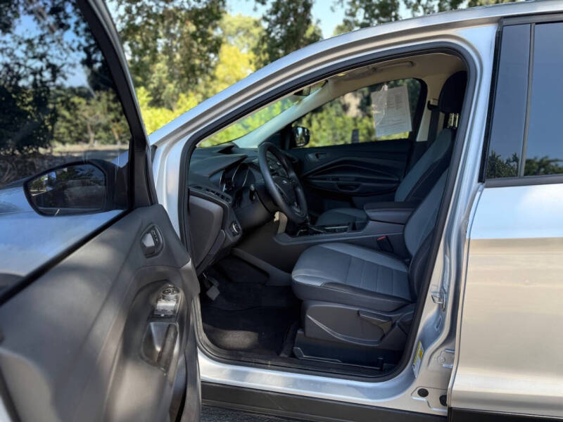 2017 Ford Escape S