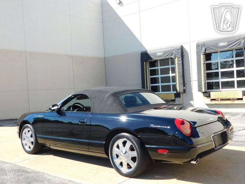 2002 Ford Thunderbird Deluxe