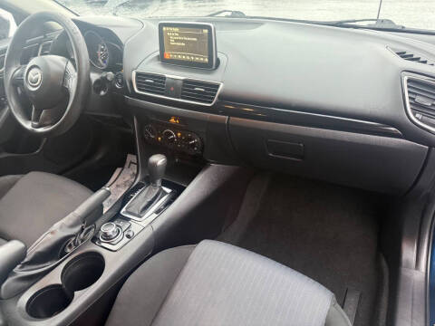 2016 Mazda MAZDA3 i Sport