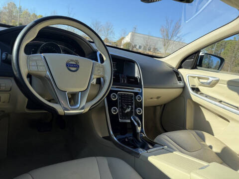 2015 Volvo XC60 T5 Drive-E Premier