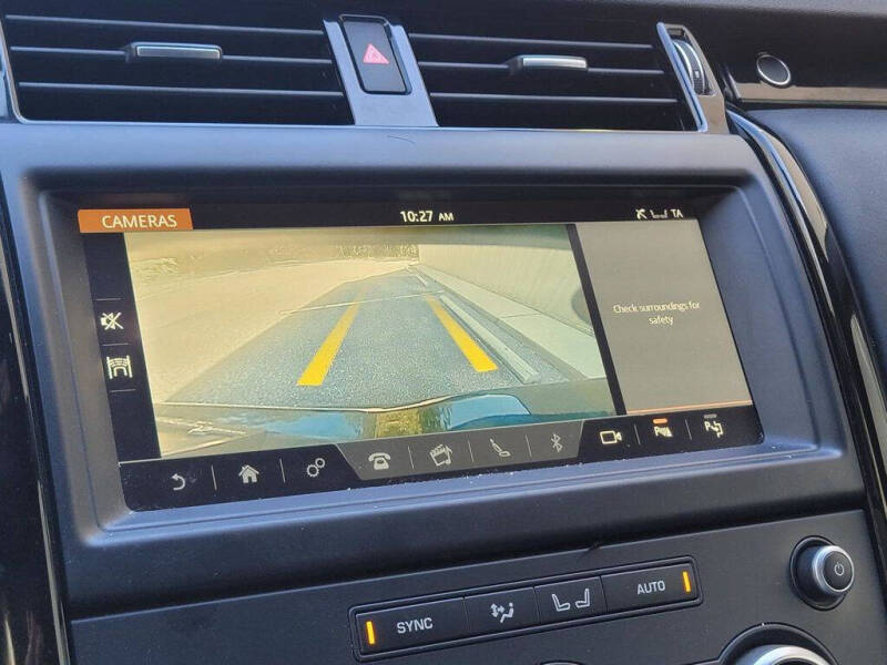 2020 Land Rover Discovery SE