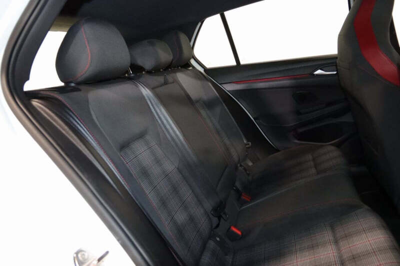 2022 Volkswagen Golf GTI SE