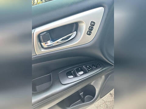 2017 Nissan Pathfinder Platinum