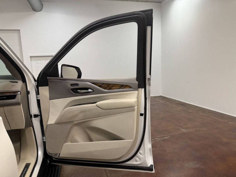 2021 Cadillac Escalade ESV Sport Platinum