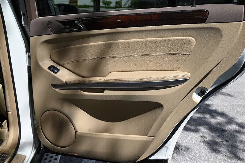 2009 Mercedes-Benz GL-Class 27