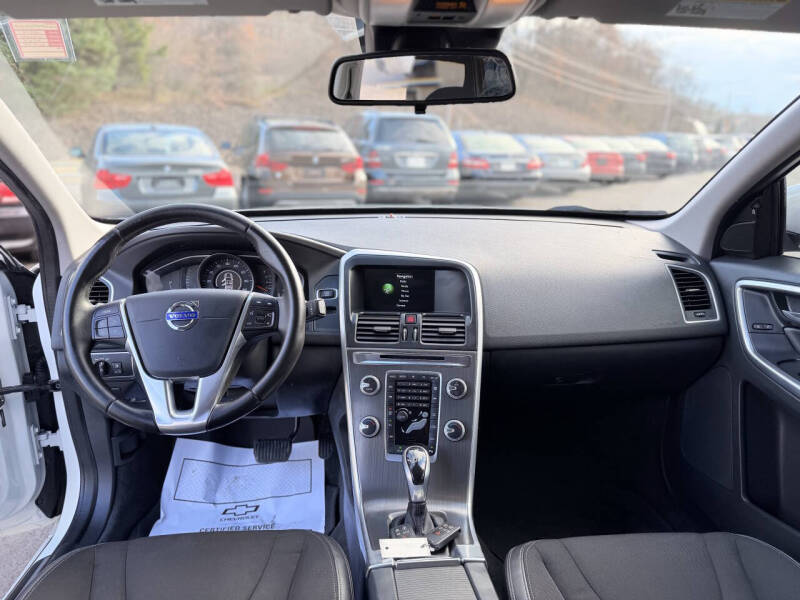 2016 Volvo XC60 T5 Drive-E