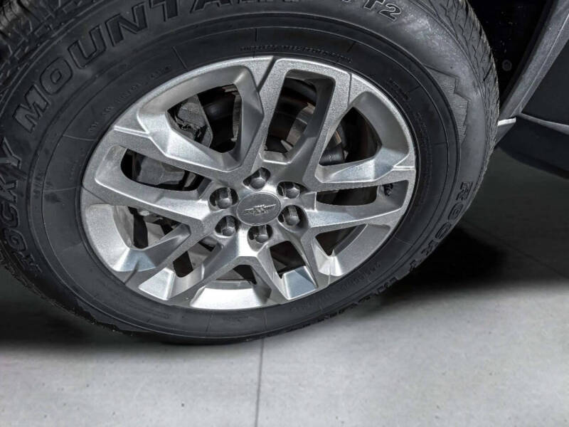 2020 Chevrolet Traverse LT Cloth