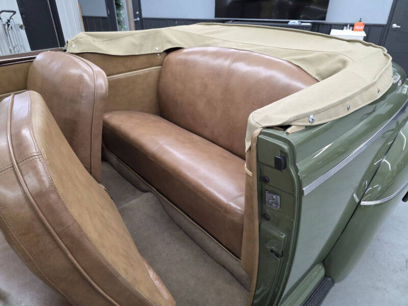 1941 Ford Super Deluxe