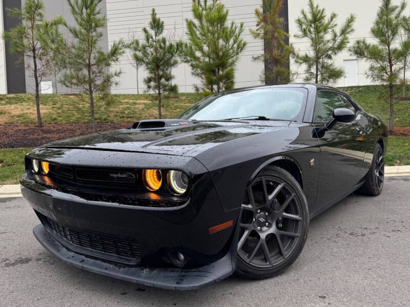 2017 Dodge Challenger 392 HEMI Scat Pack Shaker